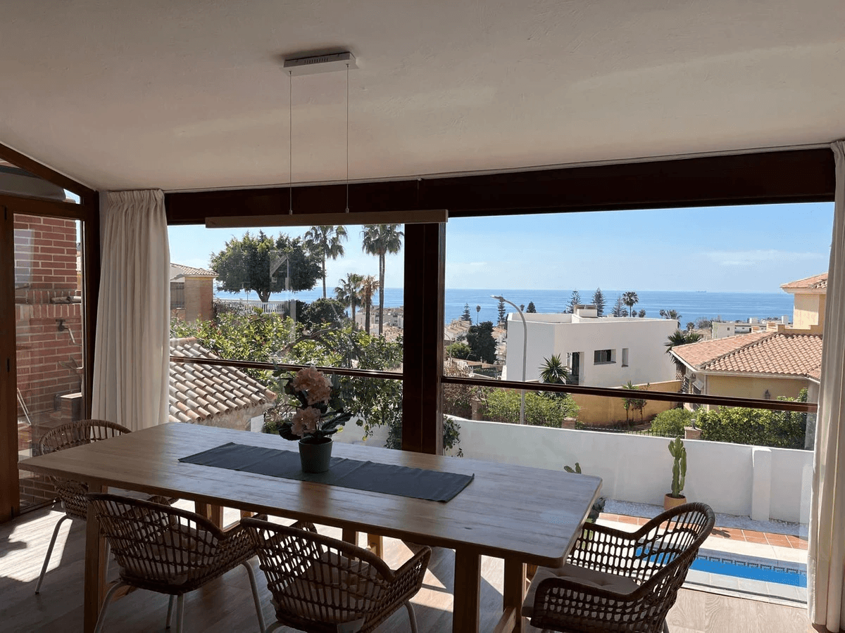 House - Detached Villa in Rincón De La Victoria