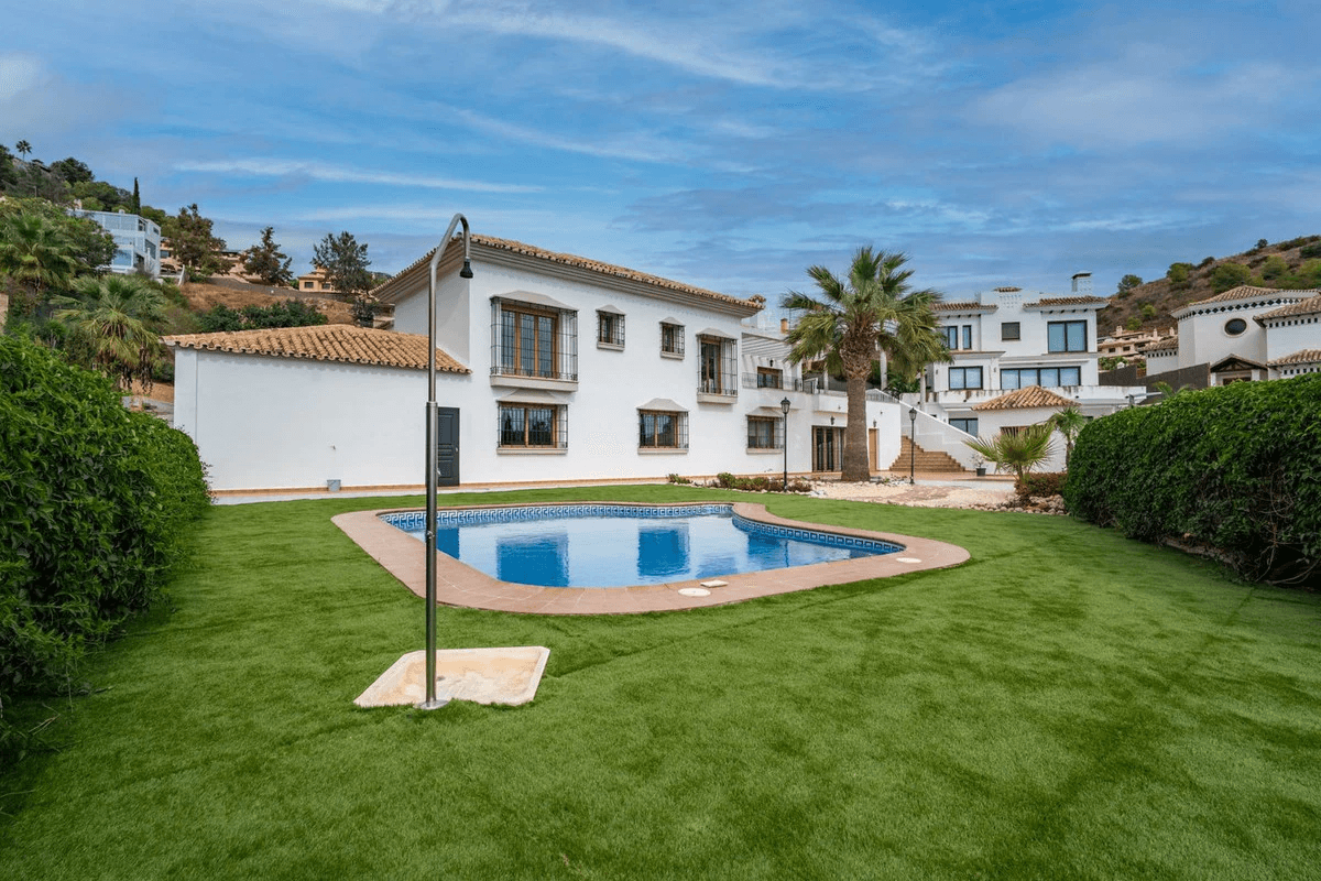 Semi-detached house for sale in Málaga