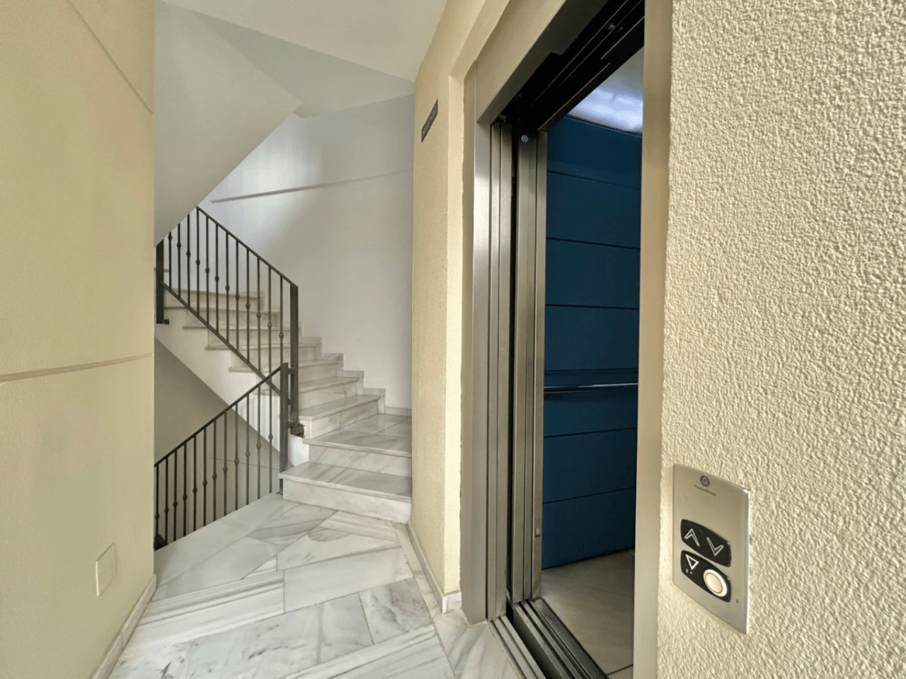 Apartment for sale with tourist license.