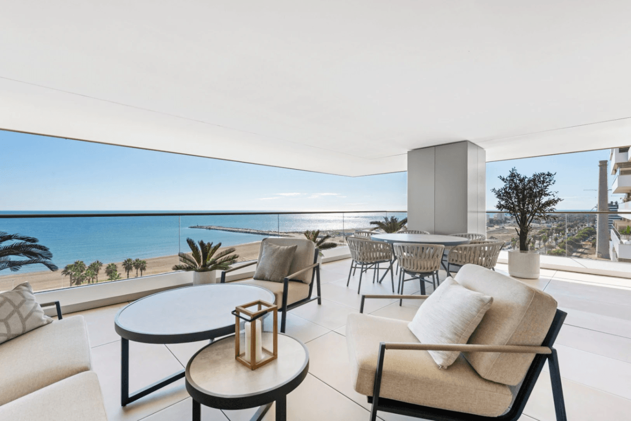 Eksklusiv hjørneleilighet med panoramautsikt og sol fra morgen til kveld – Málaga Towers