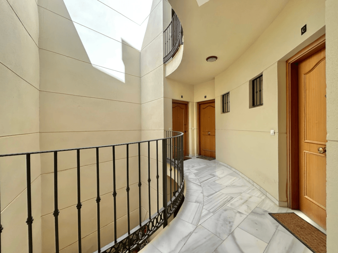 Apartment for sale with tourist license.