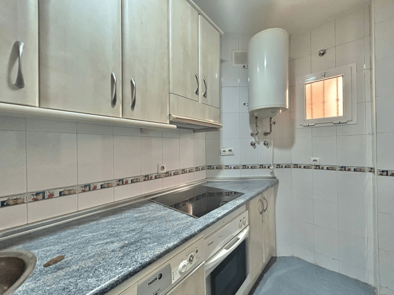 Apartment for sale with tourist license.