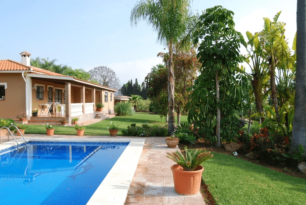 House - Detached Villa for sale in Alhaurín De La Torre