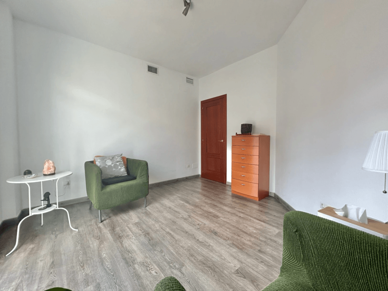 Apartment for sale with tourist license.