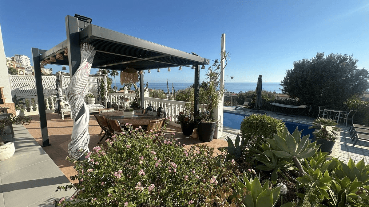 House - Detached Villa in Rincón De La Victoria