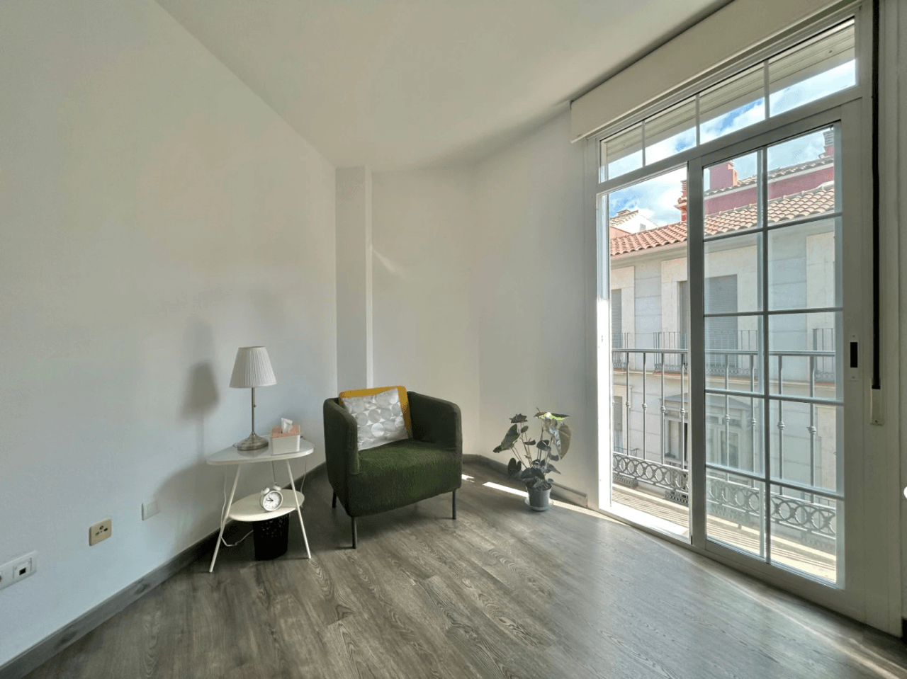 Apartment for sale with tourist license.