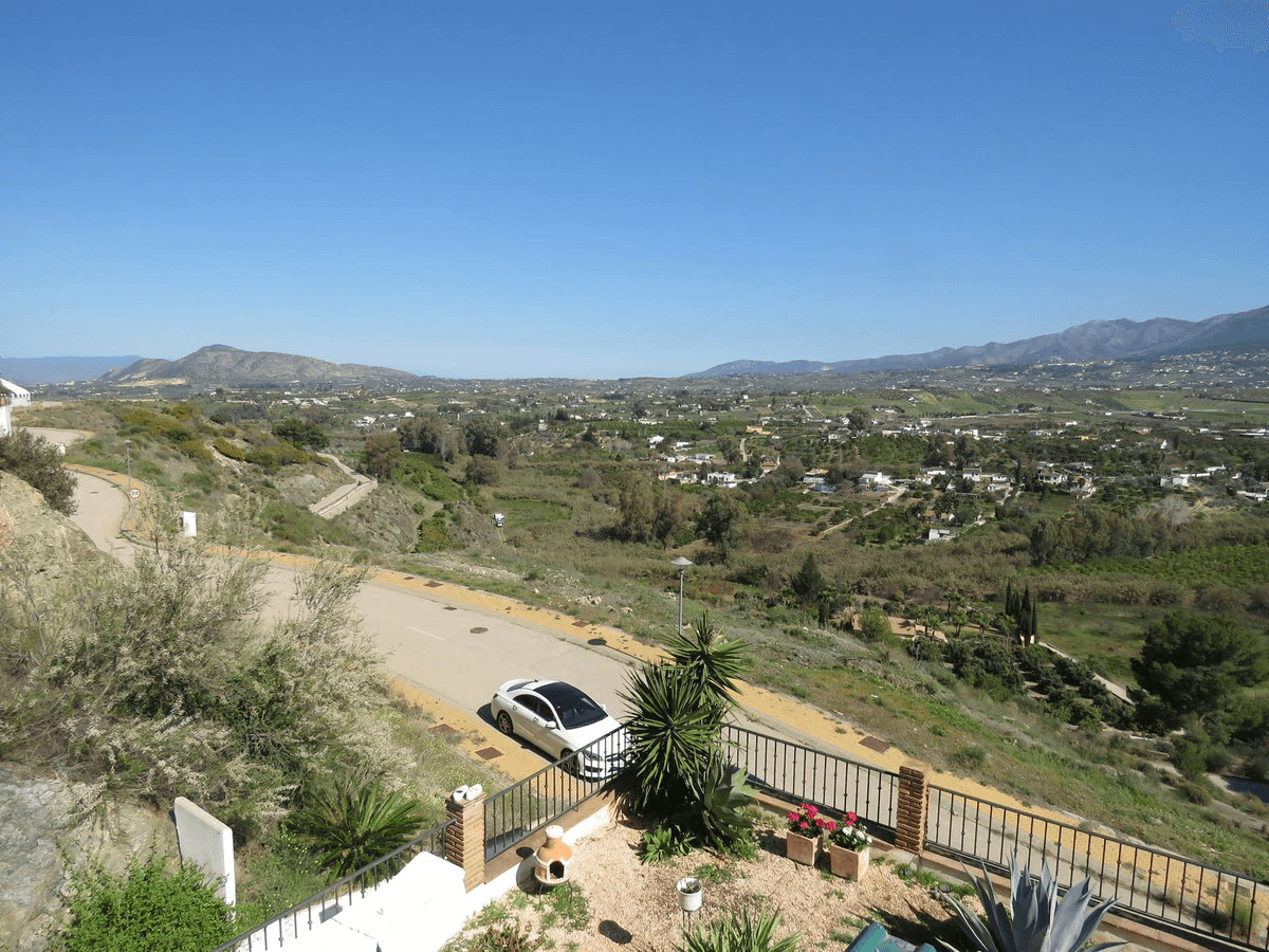 Semi-detached house for sale in Alhaurín El Grande