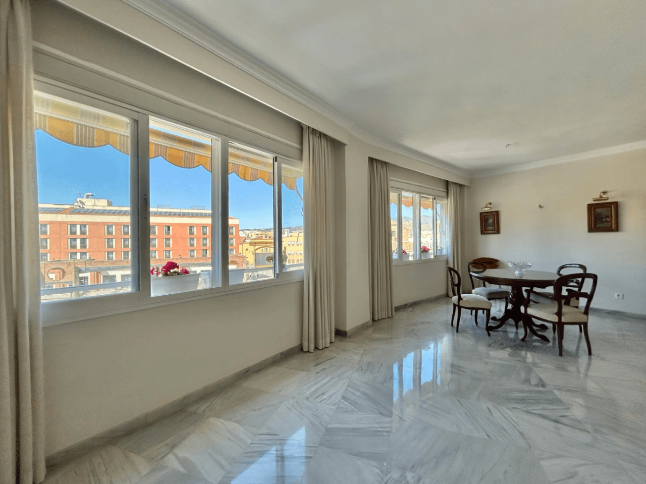 Flat in the historic center + garage and storage room