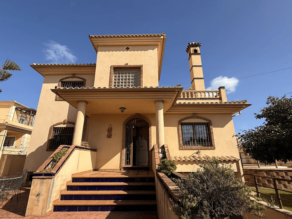 Semi-detached house for sale in Torremolinos