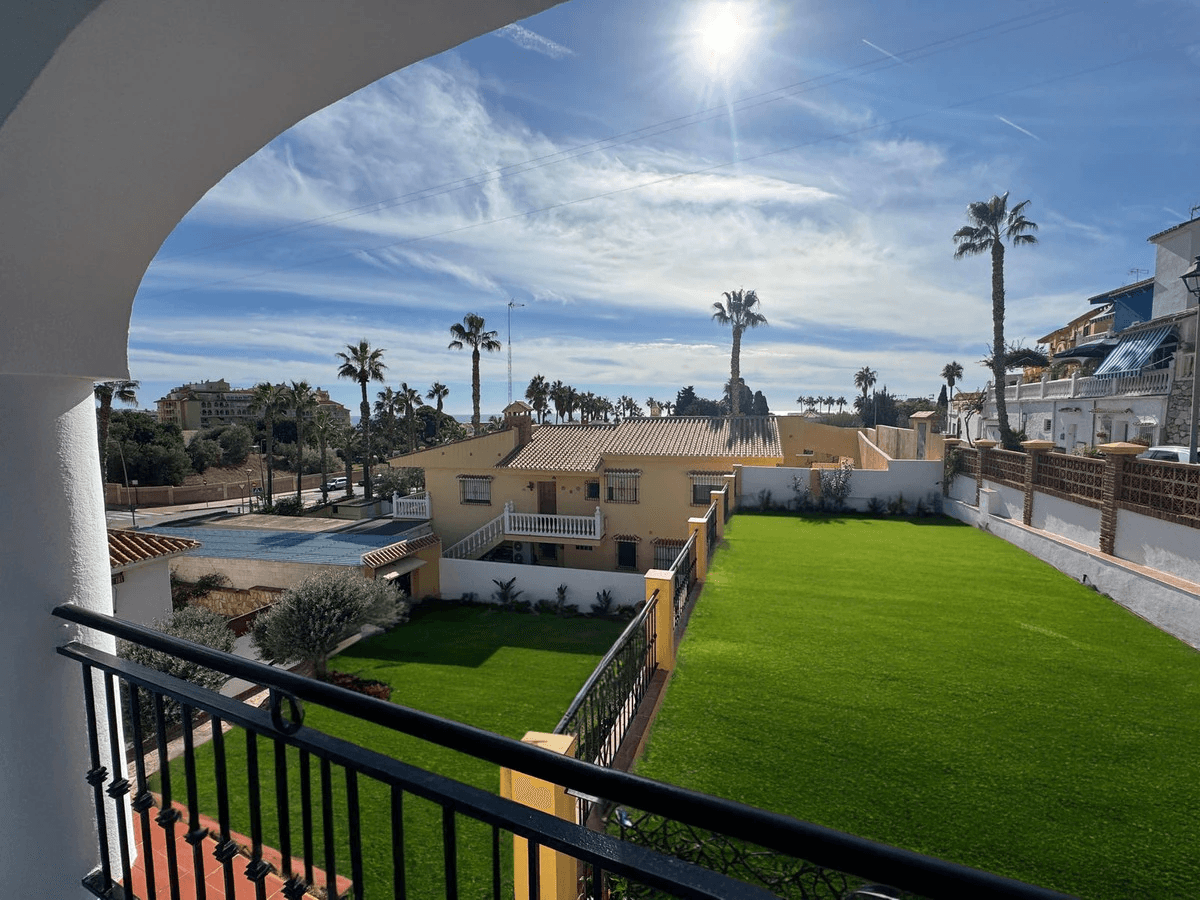 Semi-detached house for sale in Rincón De La Victoria