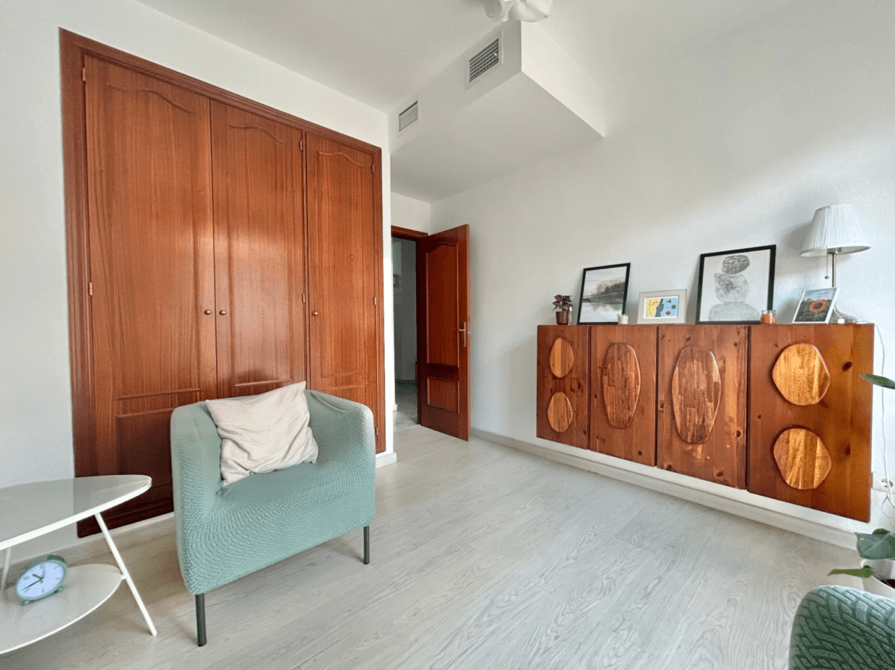 Apartment for sale with tourist license.