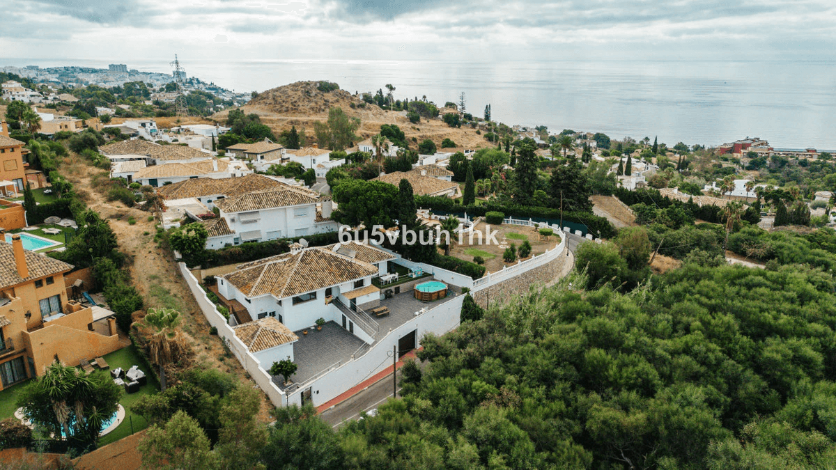 Semi-detached house for sale in Benalmadena