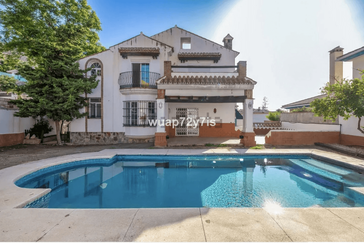 Semi-detached house for sale in Benalmadena