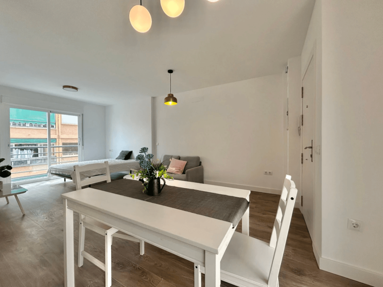 Studio with terrace for sale