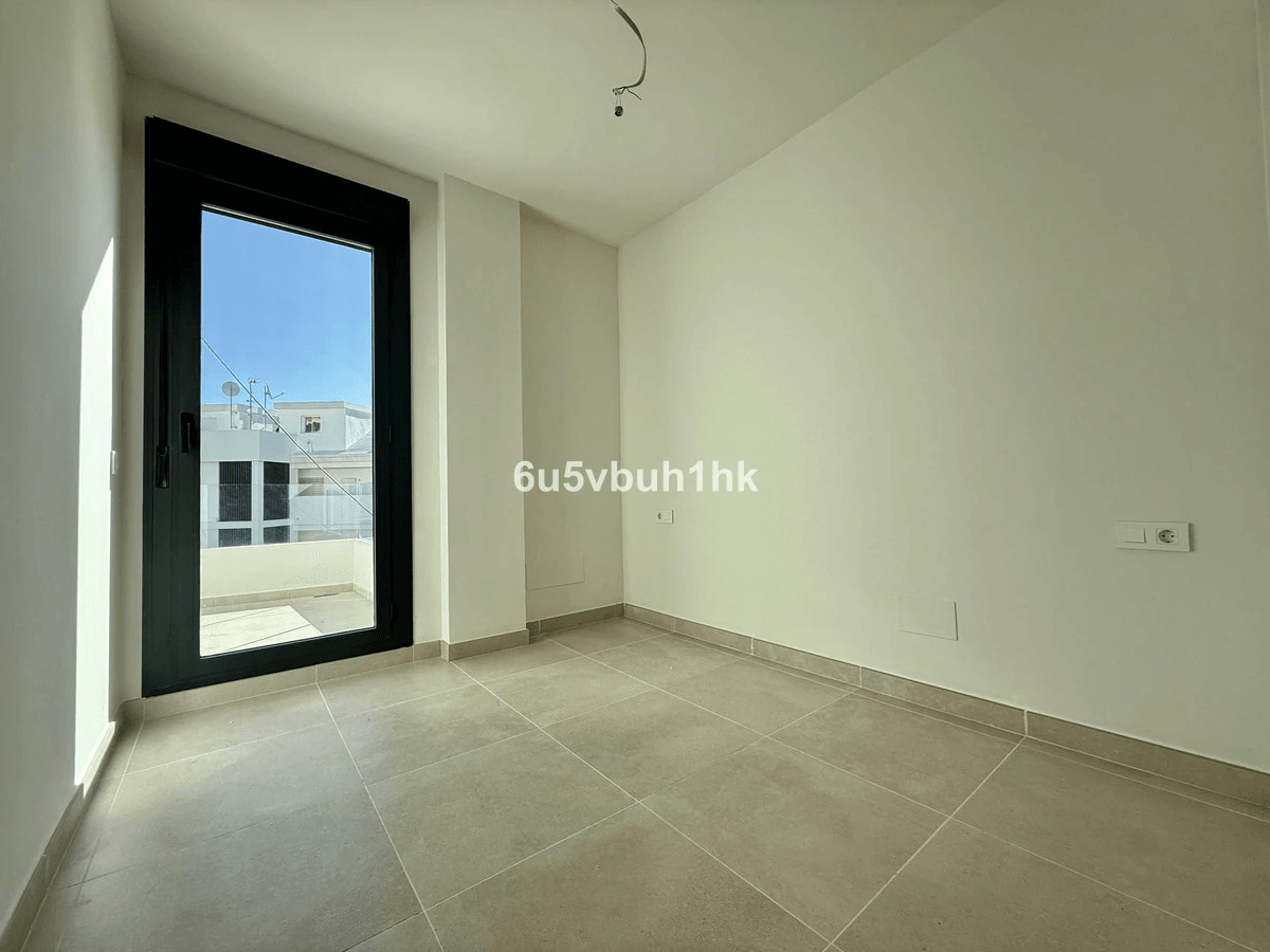 Terraced house for sale in Benalmadena