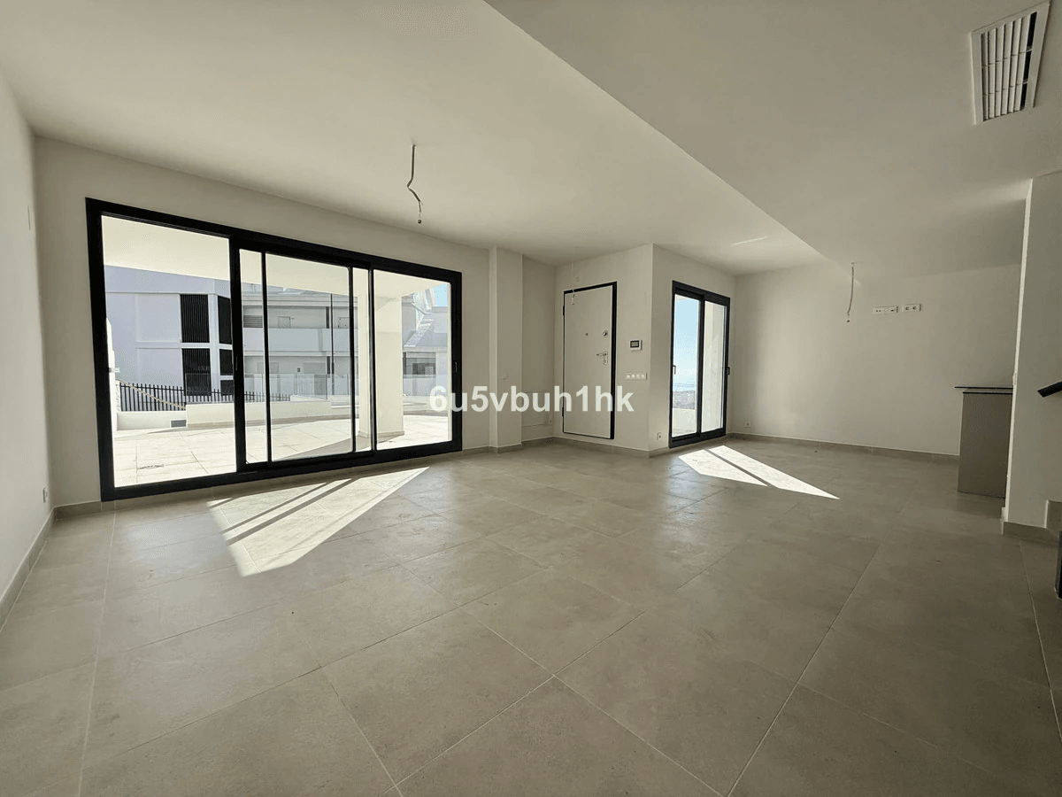 Terraced house for sale in Benalmadena
