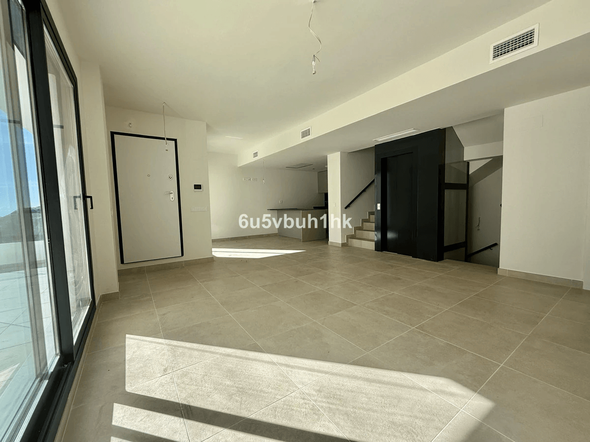 Terraced house for sale in Benalmadena