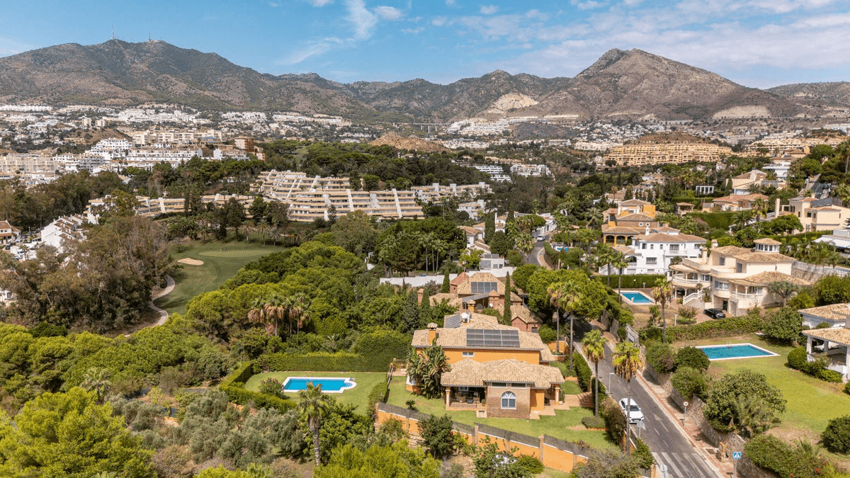 Semi-detached house for sale in Benalmadena