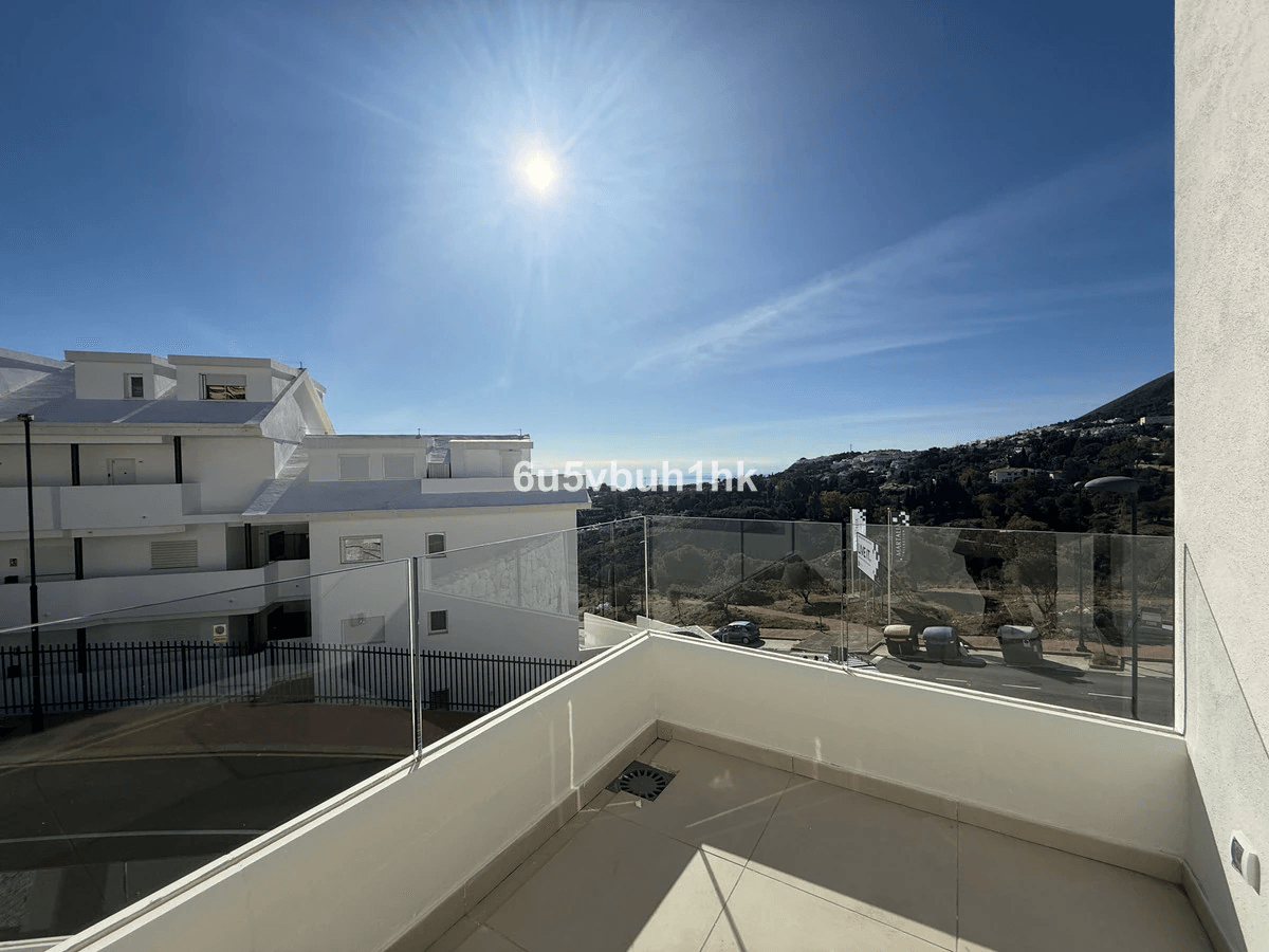 Terraced house for sale in Benalmadena
