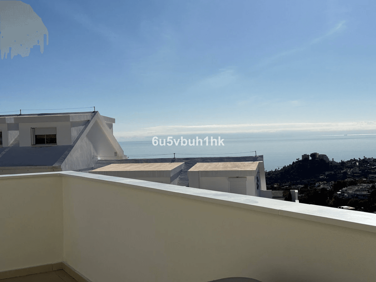 Terraced house for sale in Benalmadena