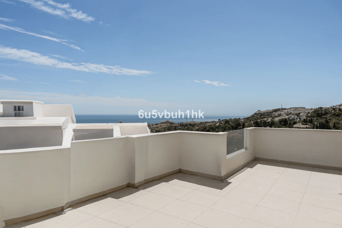 Terraced house for sale in Benalmadena