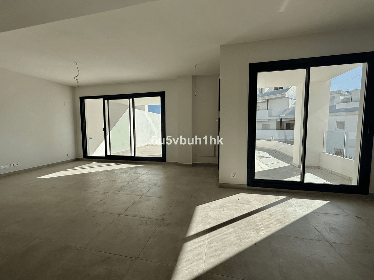 Terraced house for sale in Benalmadena