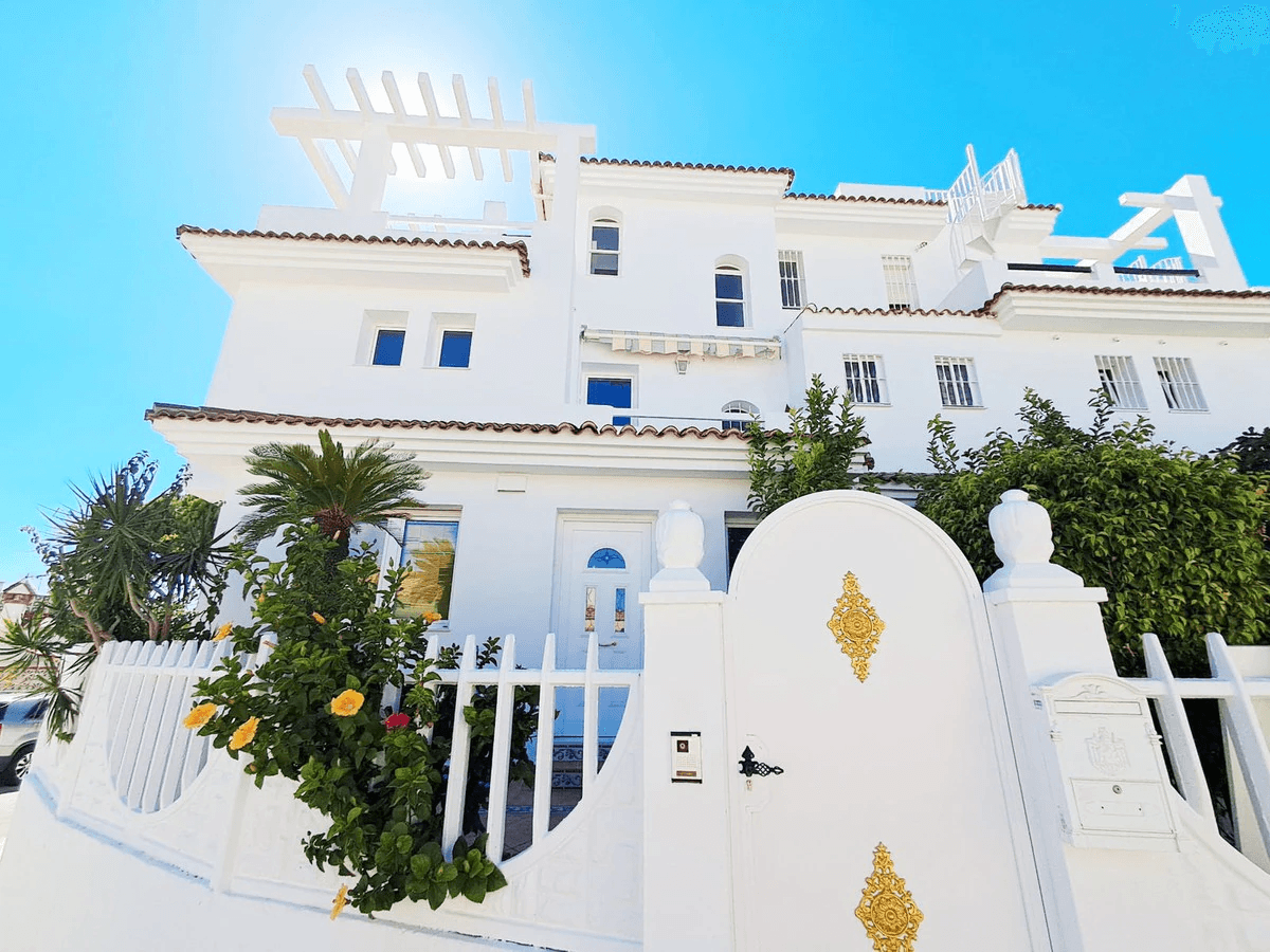 Semi-detached house for sale in Benalmadena