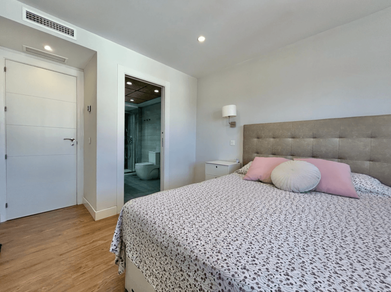 Apartment for sale in Churriana