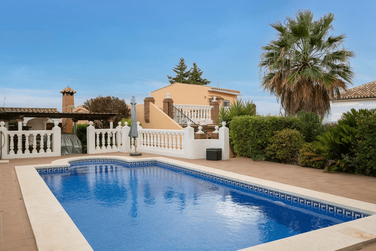 Tofamilieshus til salg i Alhaurín El Grande