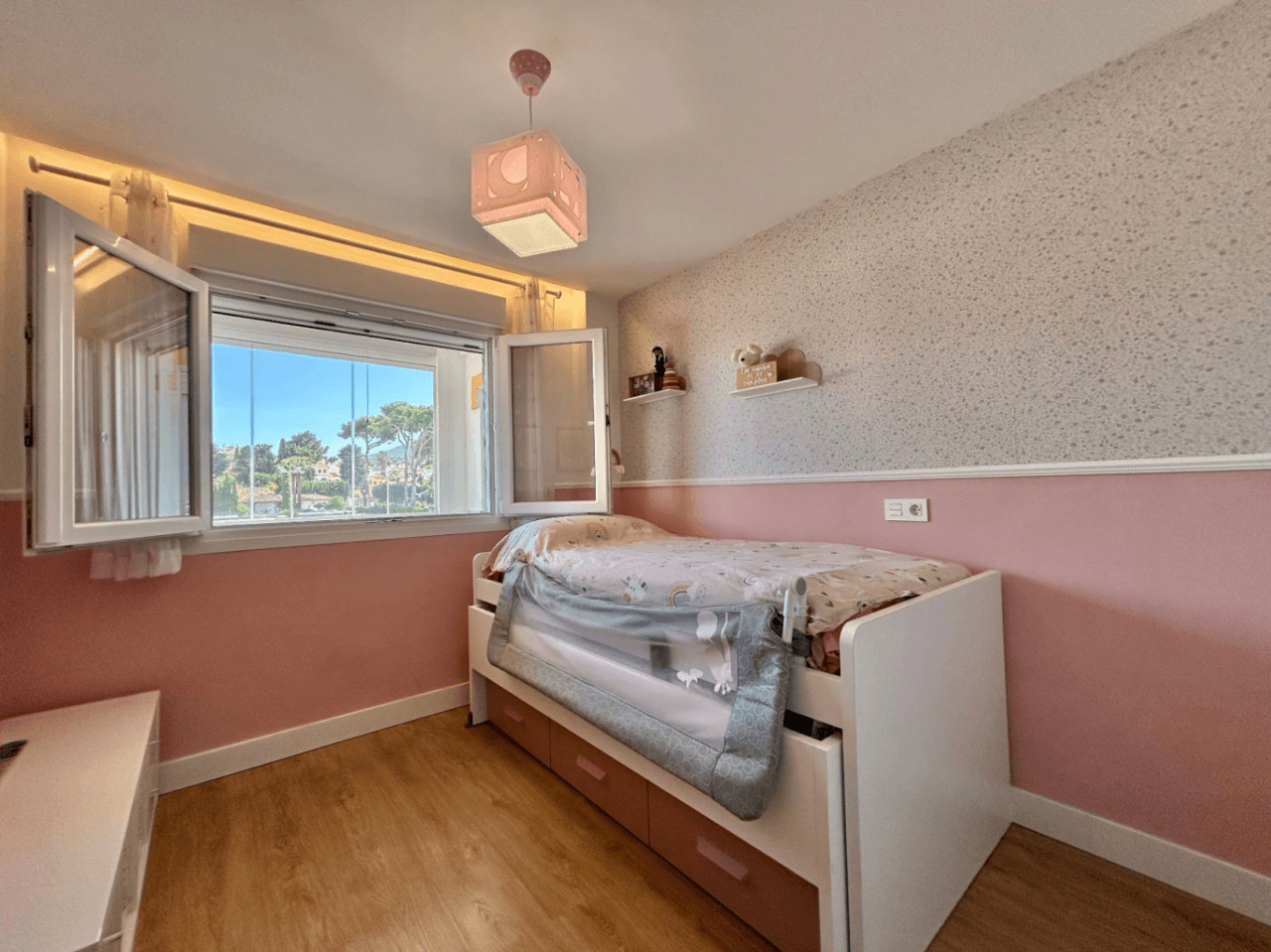 Apartment for sale in Churriana