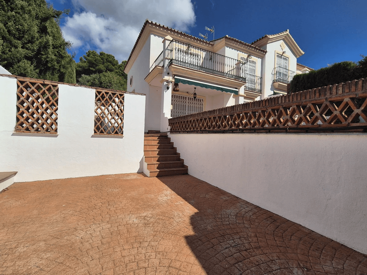 Casa pareada en venta en Alhaurín El Grande