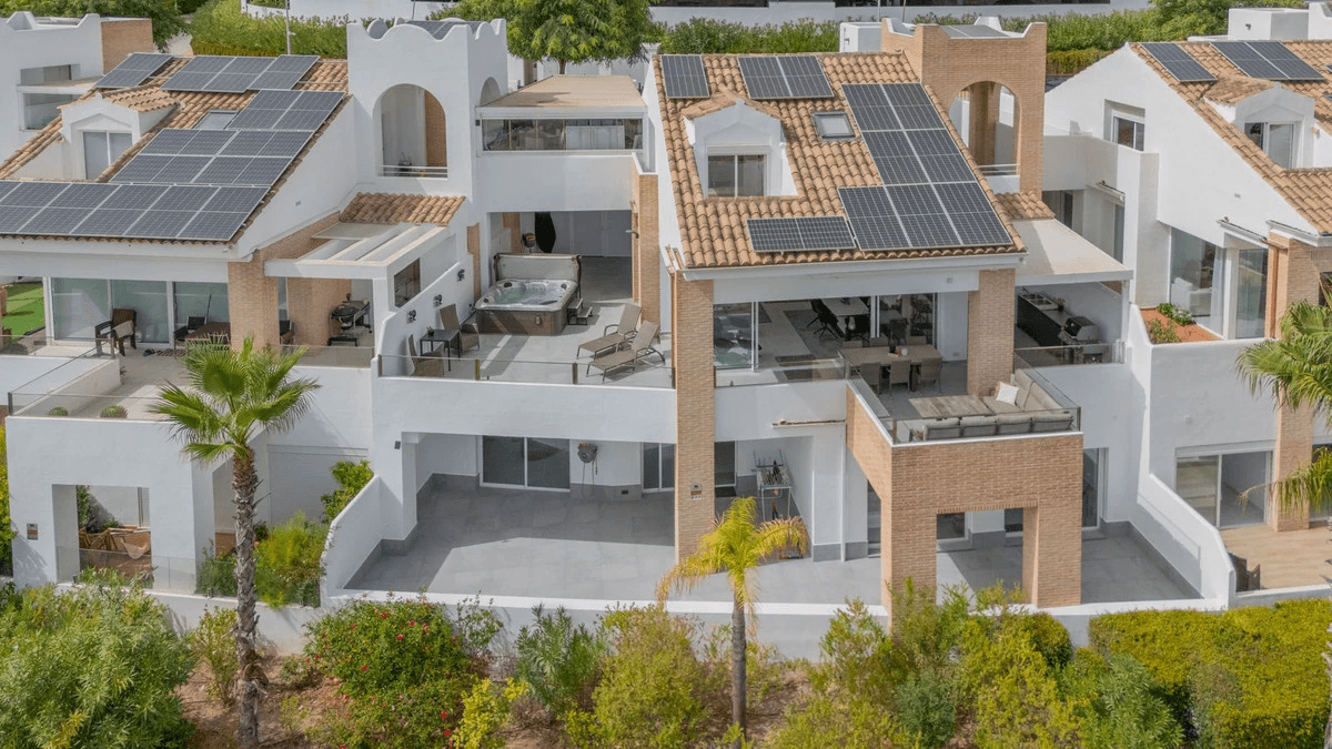 Halfvrijstaande woning te verkoop in Benalmadena