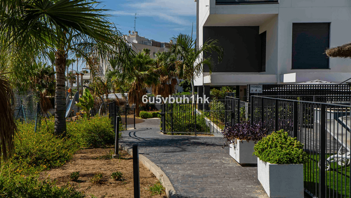 Første etasje til salg i Torremolinos