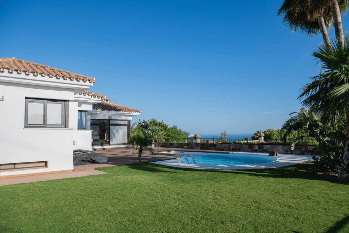 Semi-detached house for sale in Benalmadena