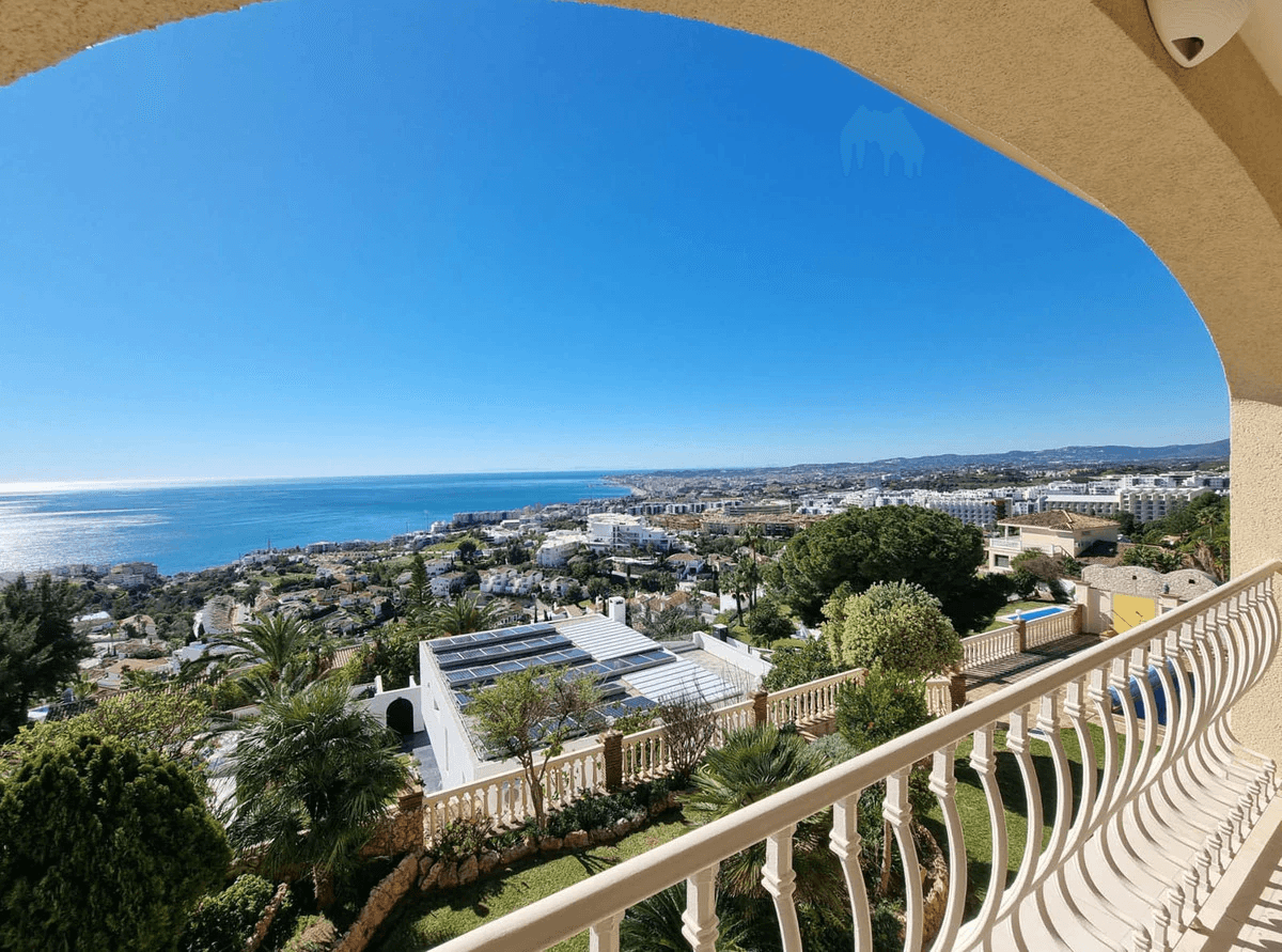 Semi-detached house for sale in Benalmadena