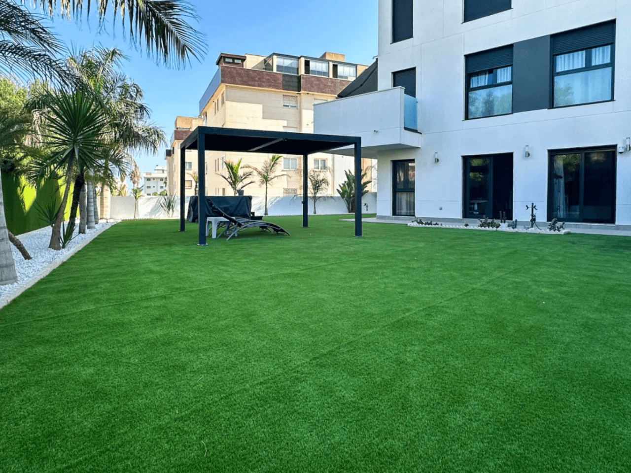 Luxury Ground Floor Apartment in Playamar, Torremolinos