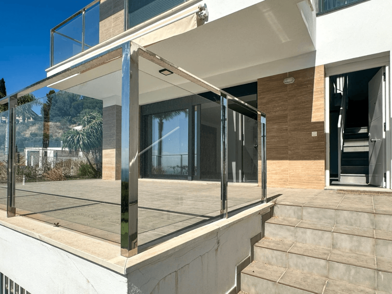 Exclusive semi-detached villa with stunning sea views in East Málaga