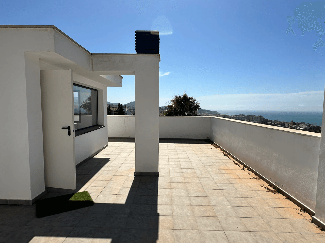 Exclusive semi-detached villa with stunning sea views in East Málaga