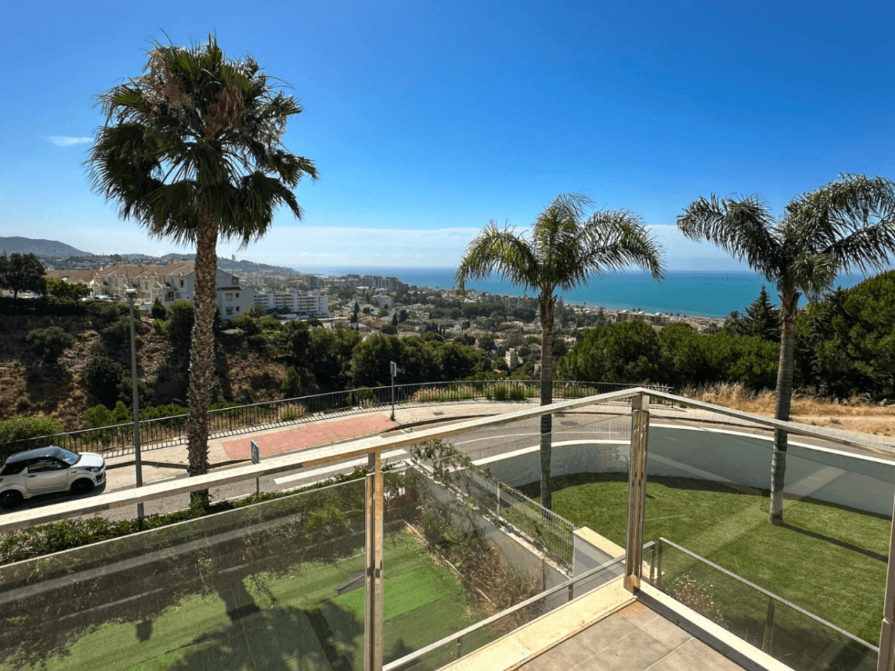 Exclusive semi-detached villa with stunning sea views in East Málaga
