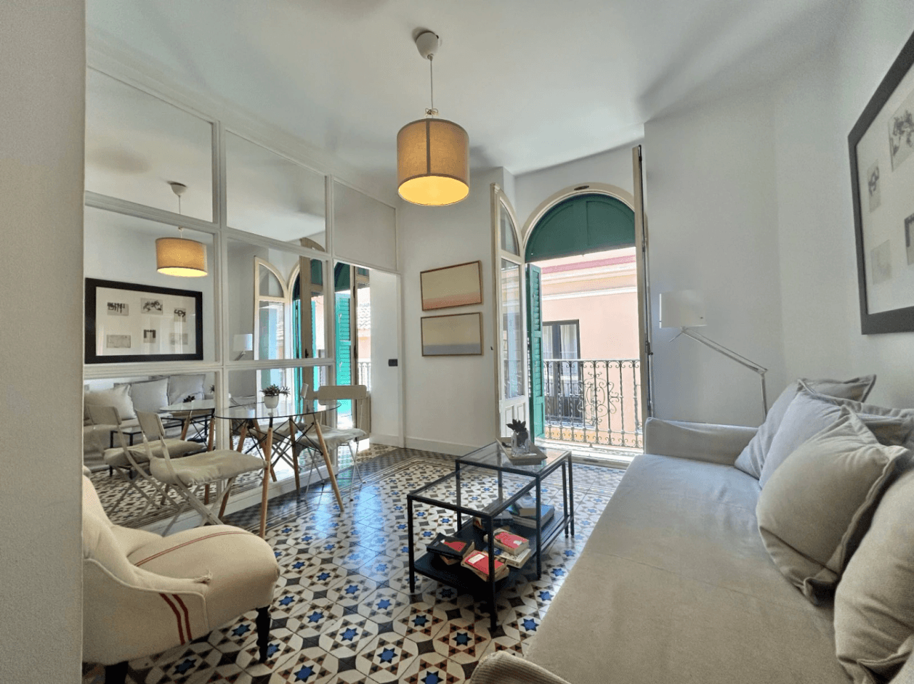 Apartment for sale with tourist license.
