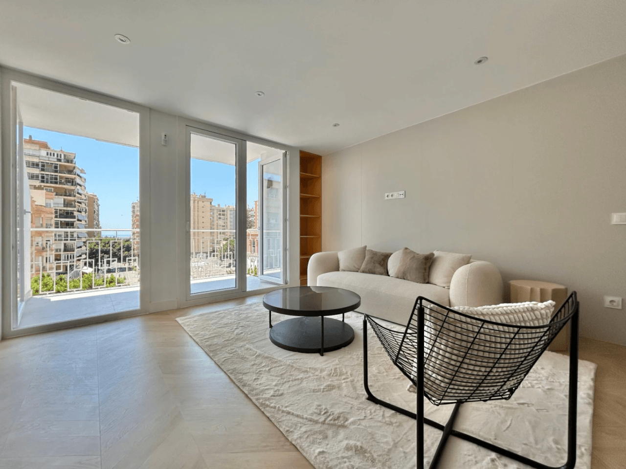 Piso en venta en Paseo Reding, Malaga Este
